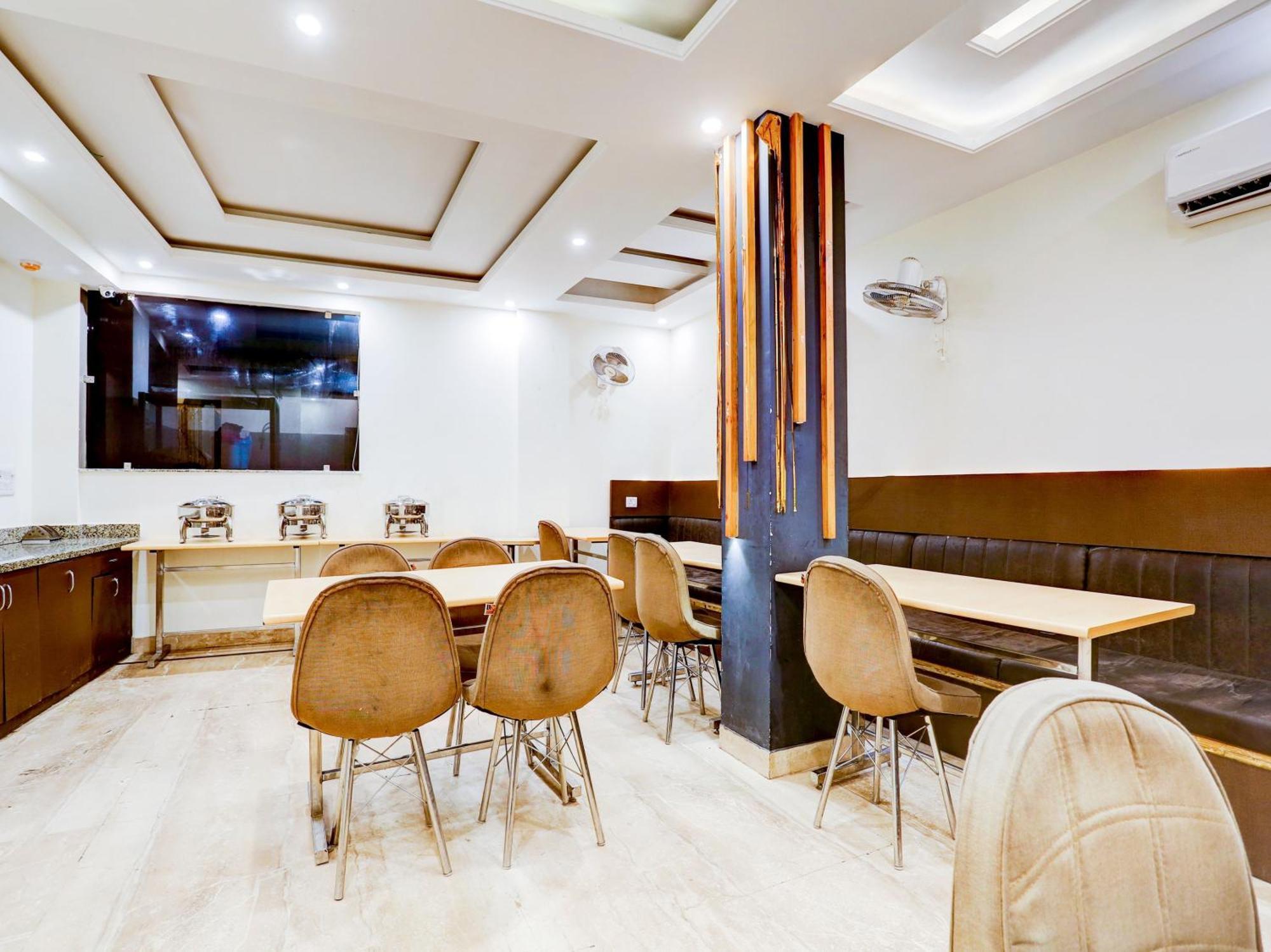 Collecion O White House Nova Deli Exterior foto
